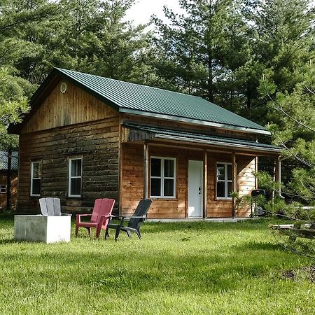 Chalets Du Domaine Yamaska 브로몽 외부 사진