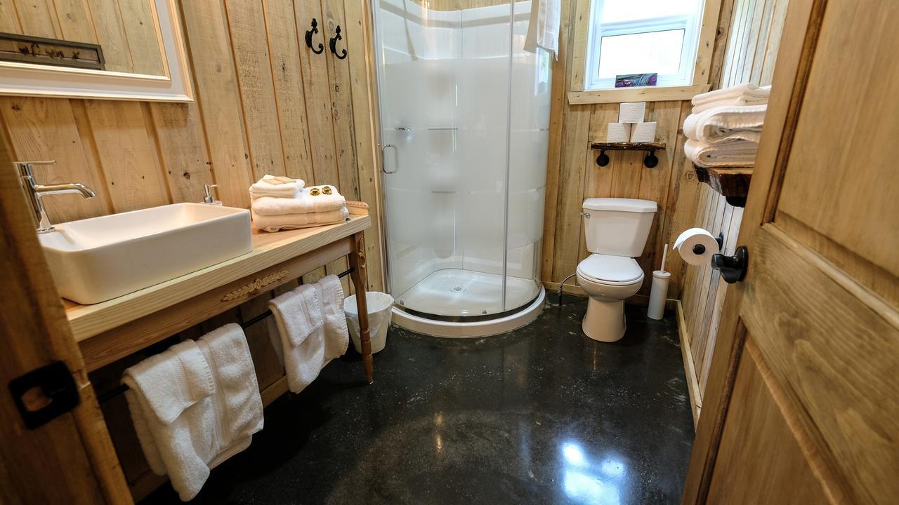 Chalets Du Domaine Yamaska 브로몽 외부 사진